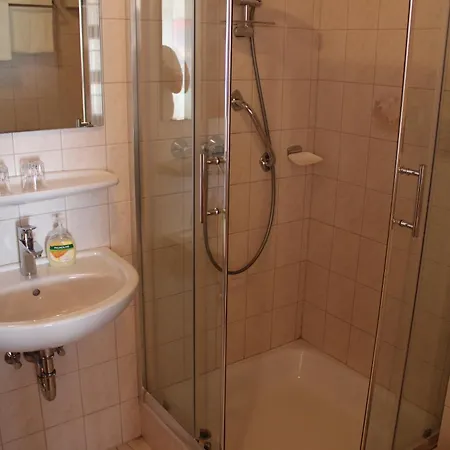 Zur Rotenfelsstube Traisen