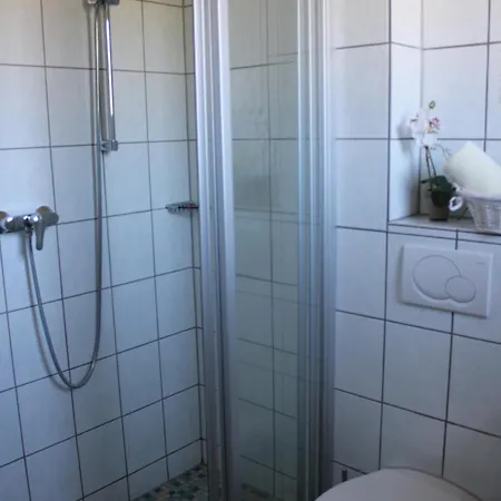 Zur Rotenfelsstube Inn Traisen