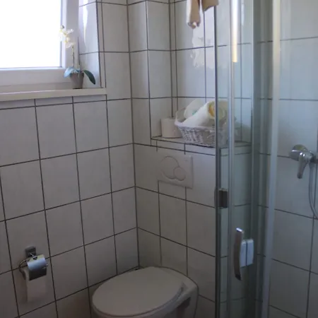 Zur Rotenfelsstube Värdshus